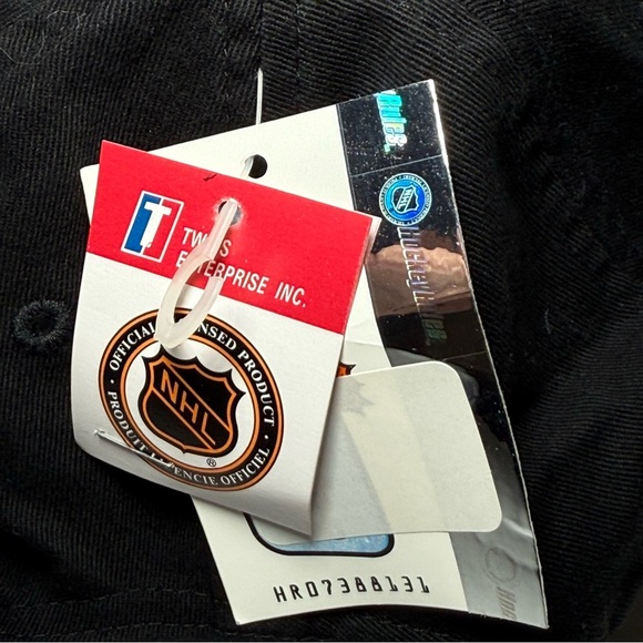 Autographed CBJ Hat - Picture 4 of 6